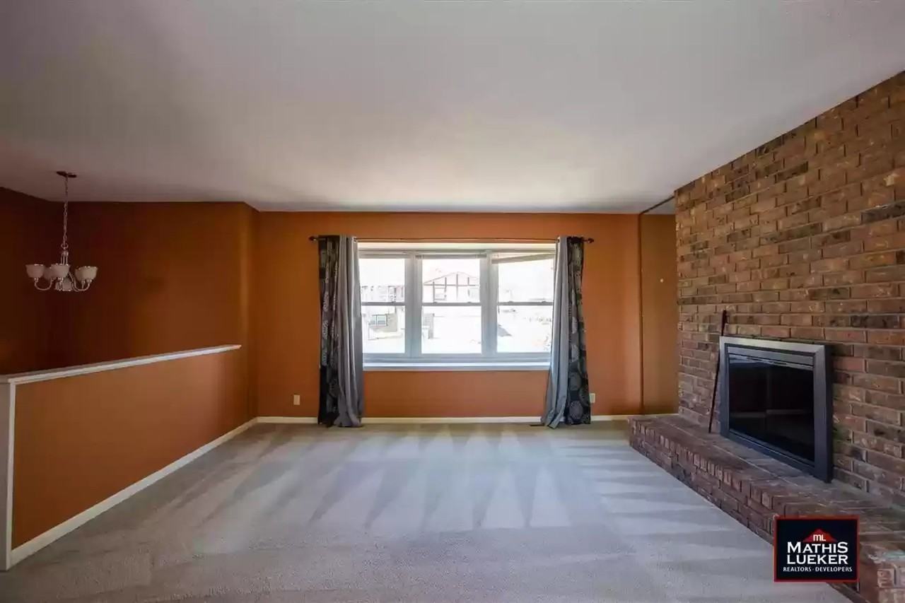 605 Rockledge Dr - Photo 3 of 21