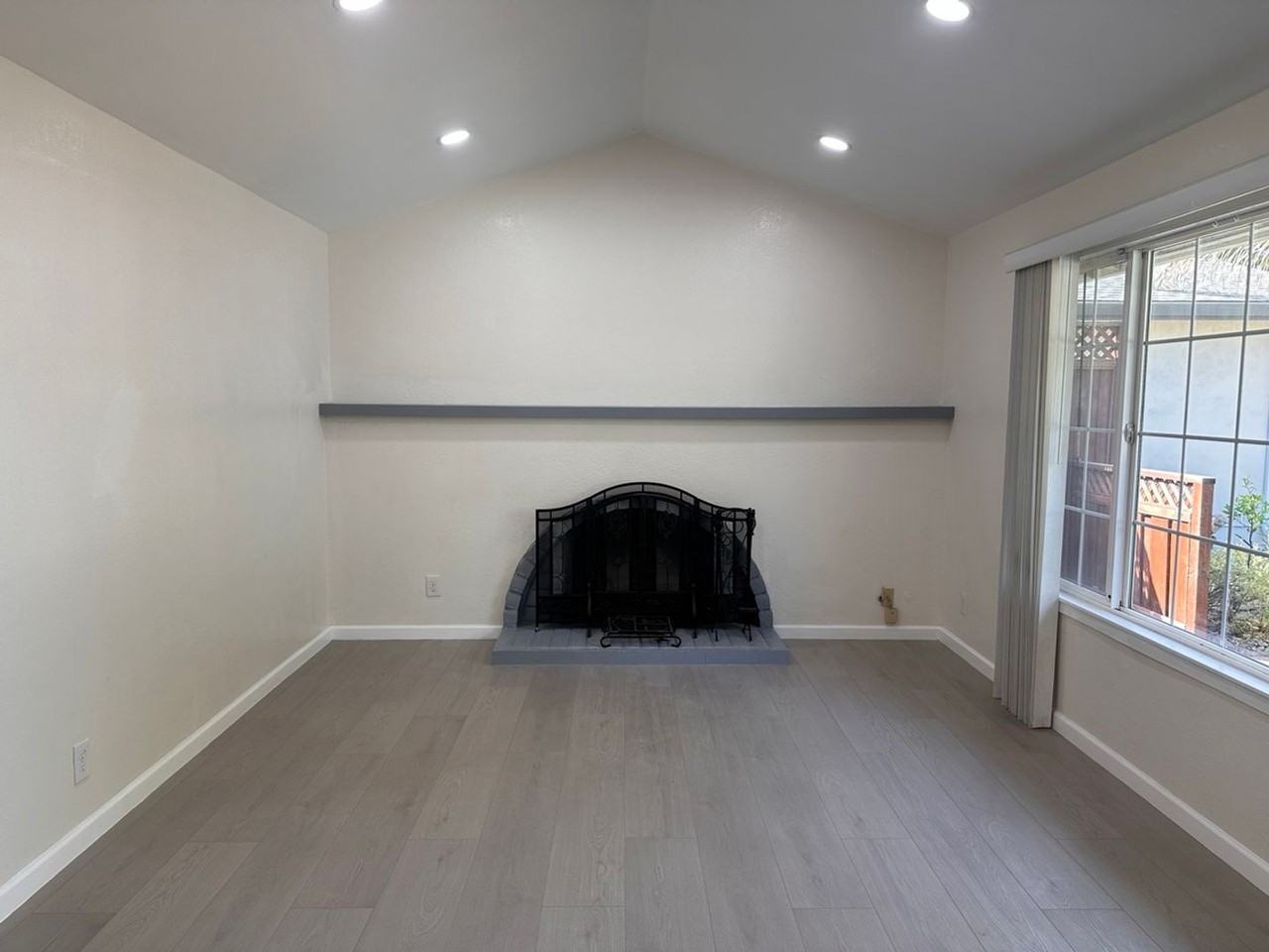 4162 Mountcastle Way - Photo 2 of 14