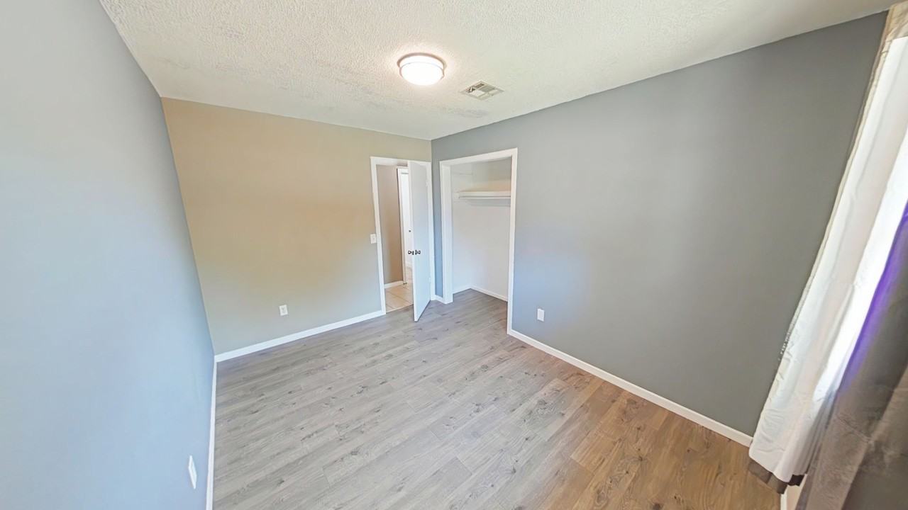 3808 Se Dorchester Dr - Photo 7 of 11