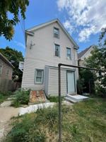 featured image of 2521 S 8th St