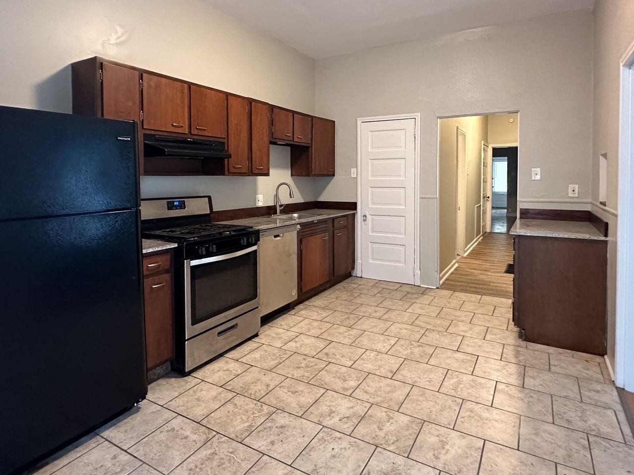2631 Oregon Ave - Photo 2 of 23
