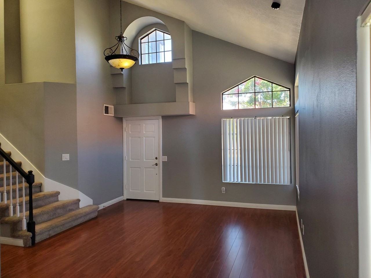 10707 Jasper Ave - Photo 2 of 24