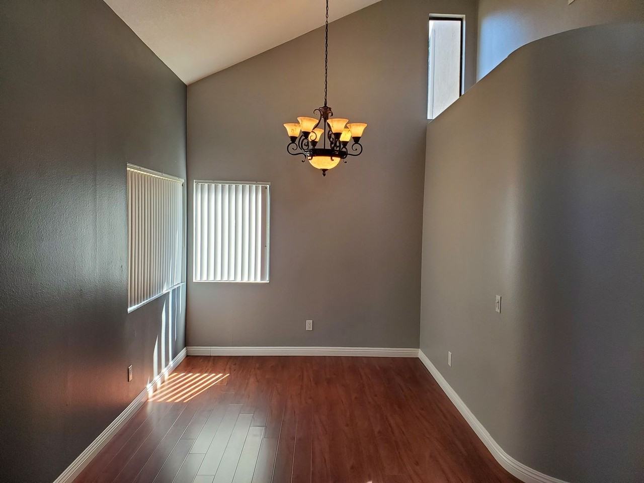 10707 Jasper Ave - Photo 3 of 24