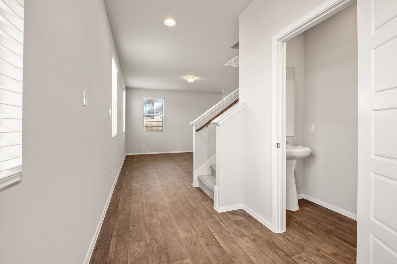 158 Linnet Ln - Photo 4 of 18