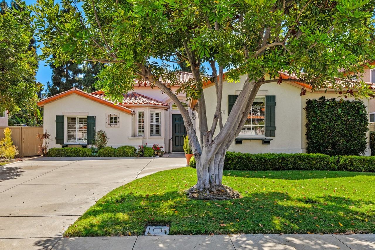 6661 Curlew Ter - Photo 3 of 30