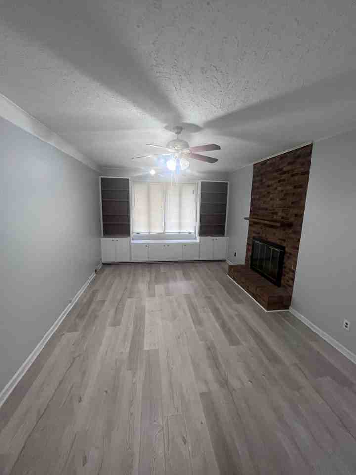 1201 Rose Ct - Photo 3 of 13