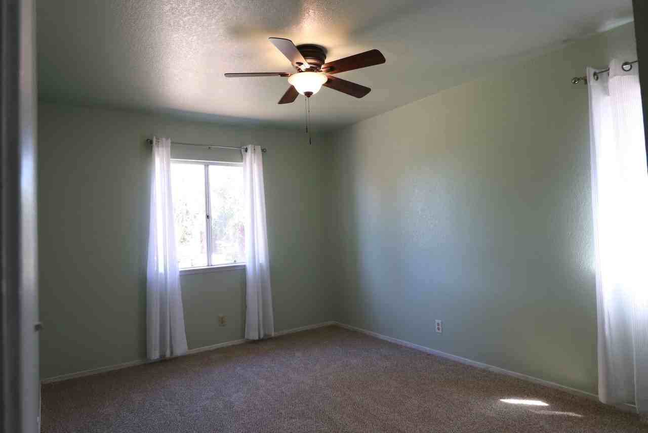 355 Cain Dr - Photo 5 of 20