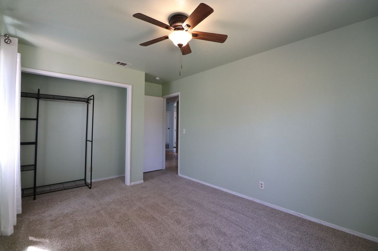 355 Cain Dr - Photo 6 of 20