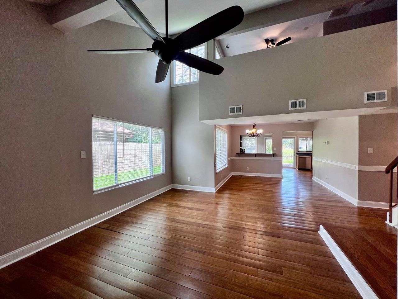 684 Orangewood Dr - Photo 5 of 29