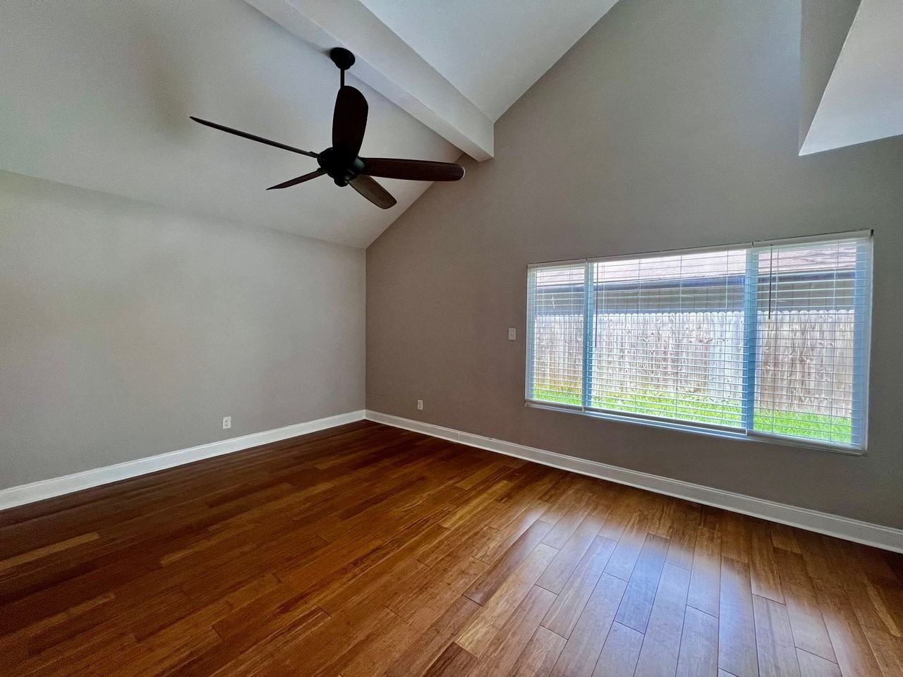 684 Orangewood Dr - Photo 6 of 29