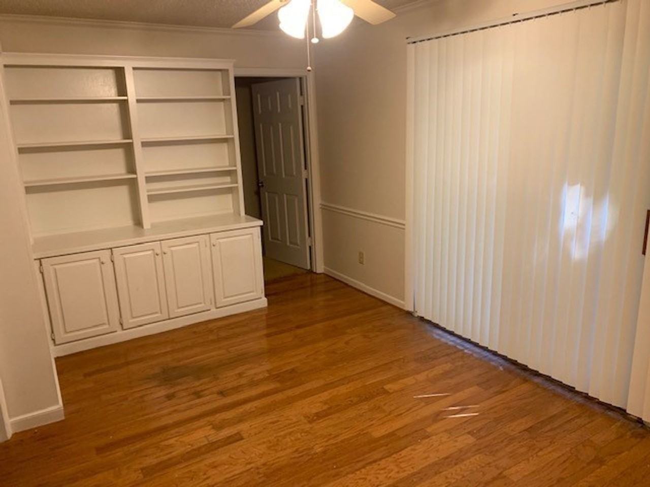 225 Olde Vineyard Ct - Photo 4 of 8