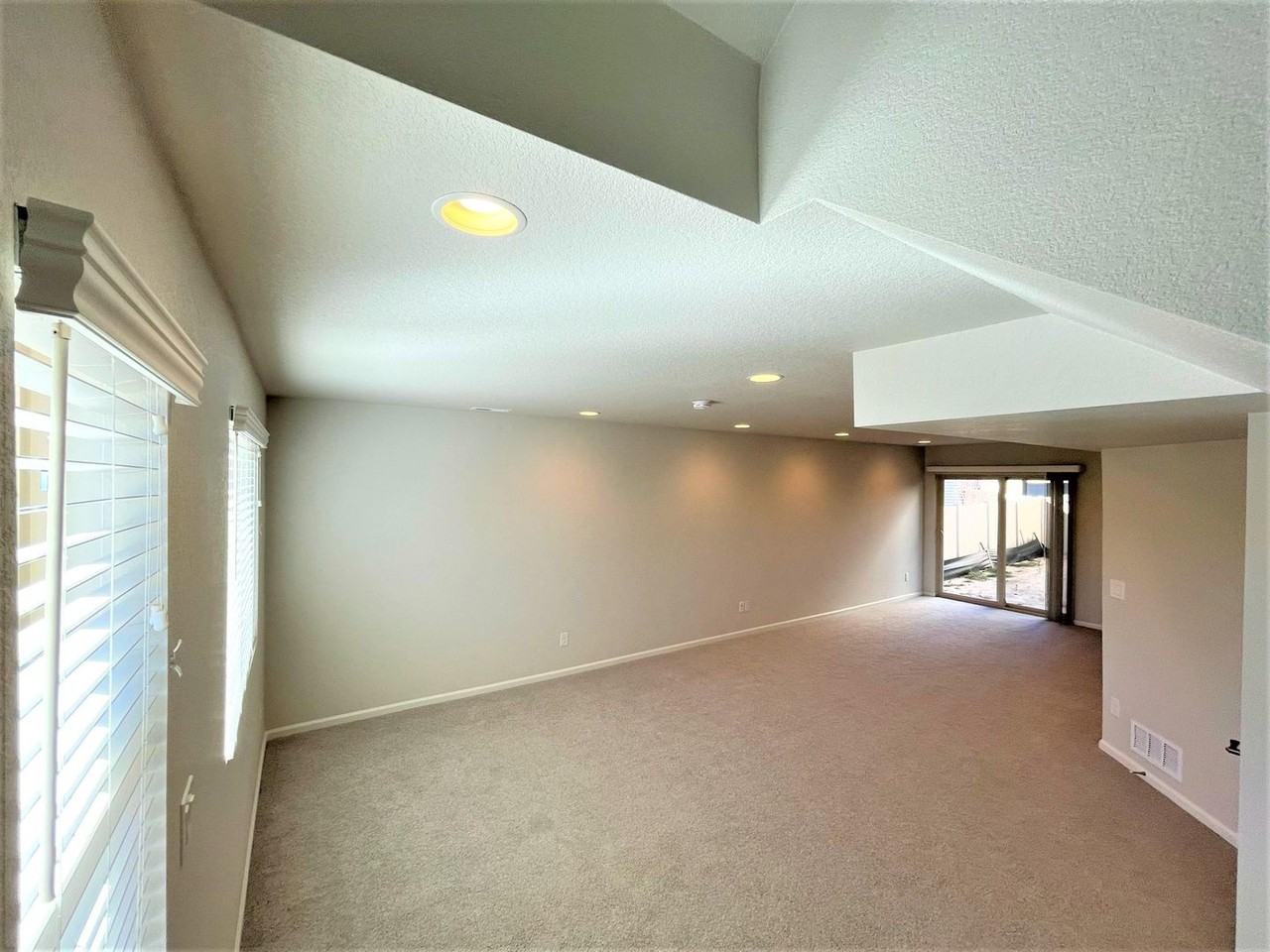 6036 Callan Dr - Photo 7 of 16