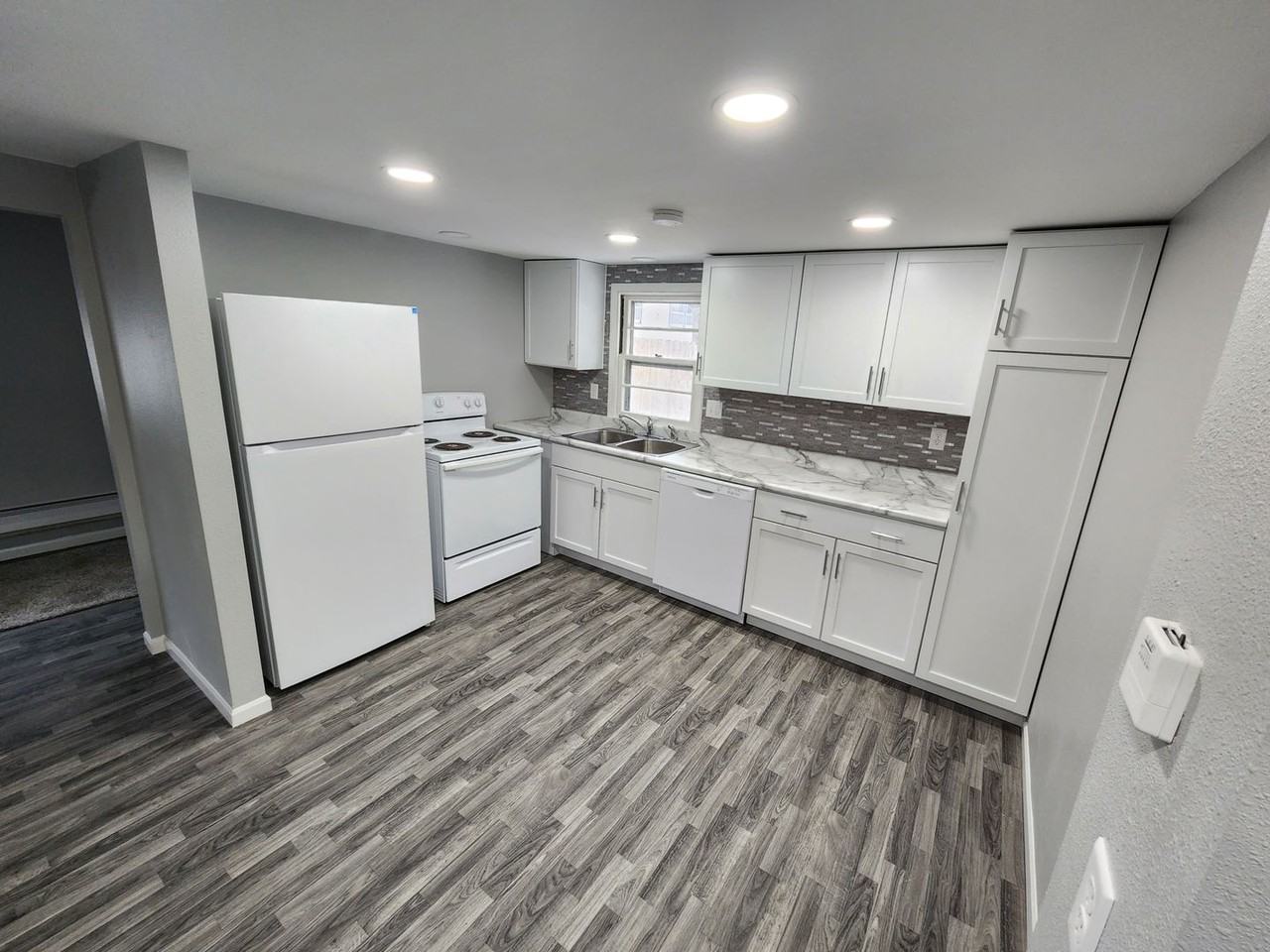 179 8th St Ne - Photo 2 of 7