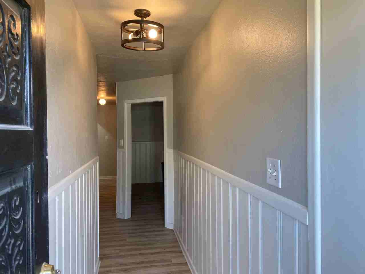 5431 32nd St - Photo 3 of 15