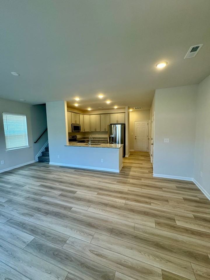 1151 Foundry Dr - Photo 3 of 25