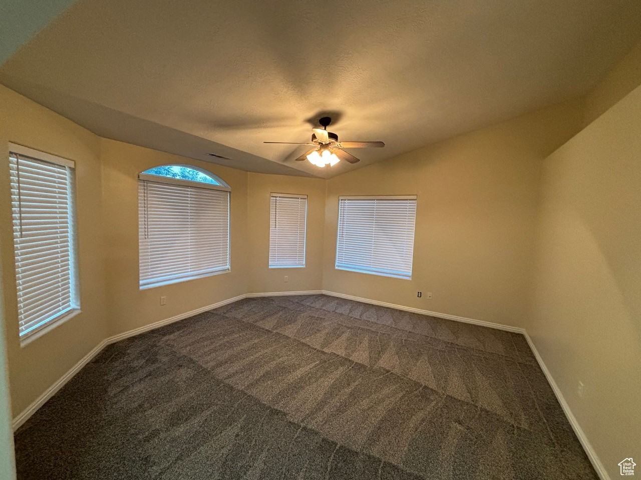 2357 W 1620 North Cir - Photo 4 of 24