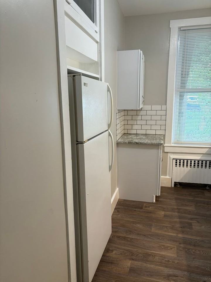 223 S Market St - Photo 2 of 15