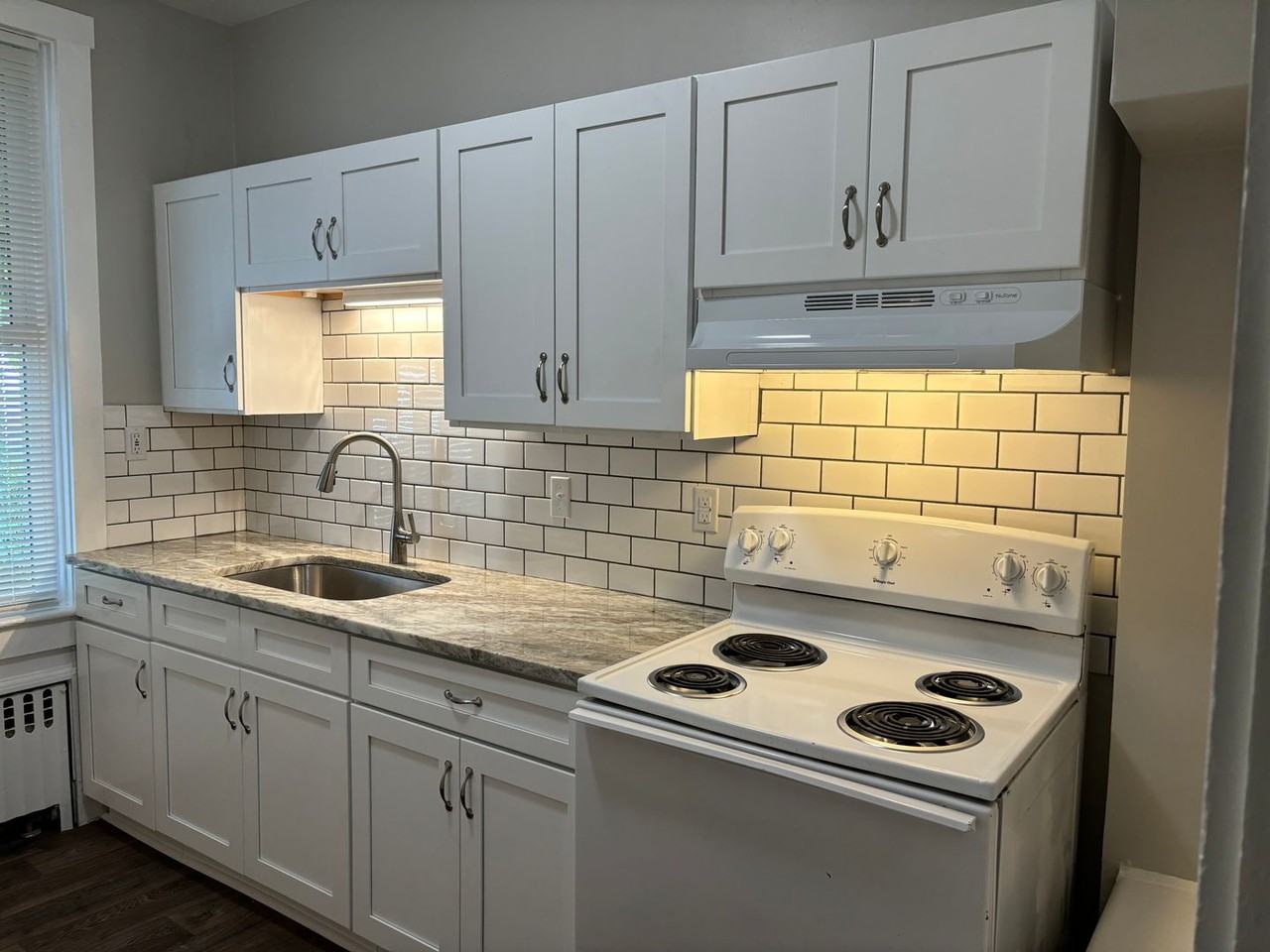223 S Market St - Photo 3 of 15