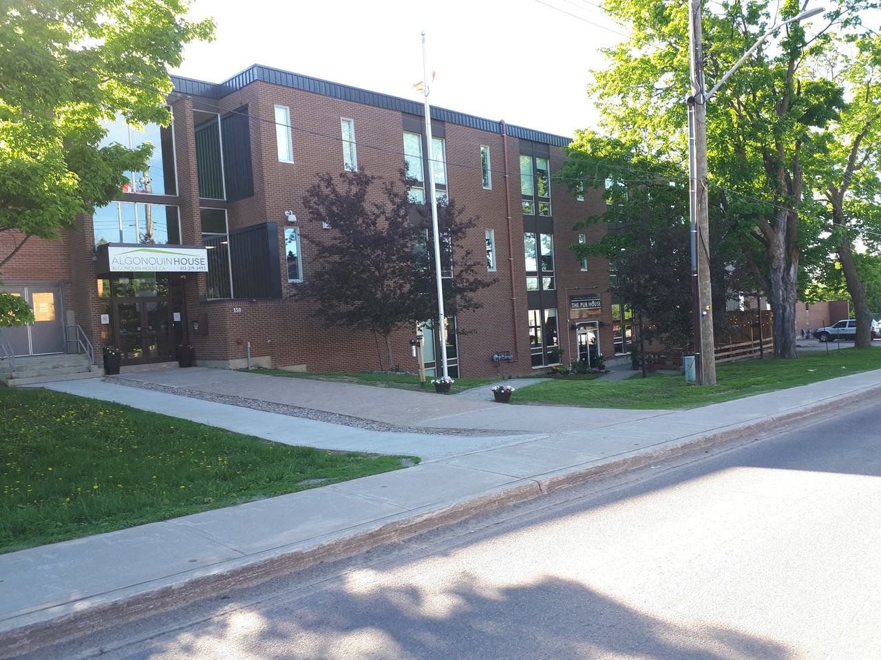 150 Peter St #215 - Photo 2 of 9