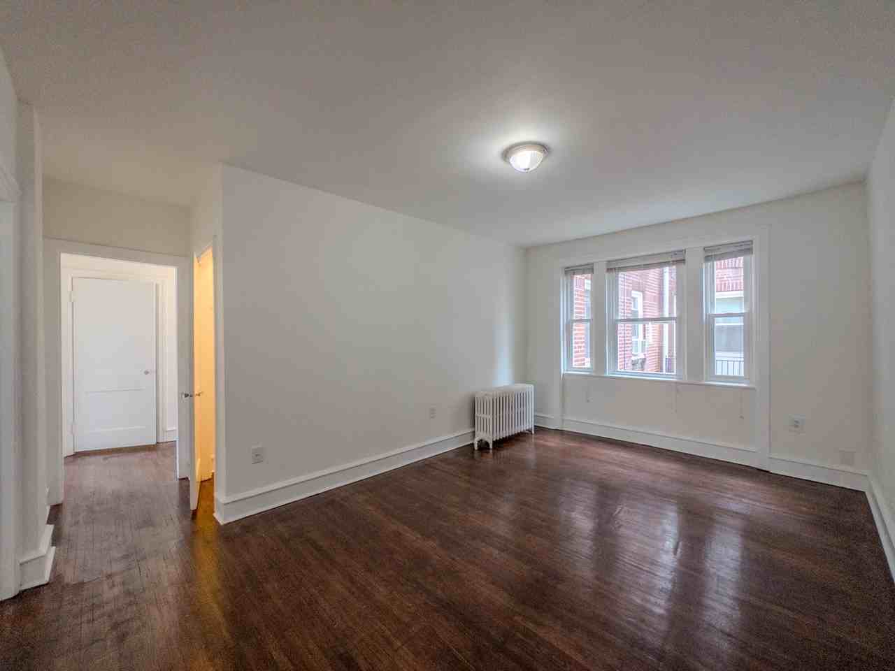 Folcroft Courts Apartments - Photo 7 of 50