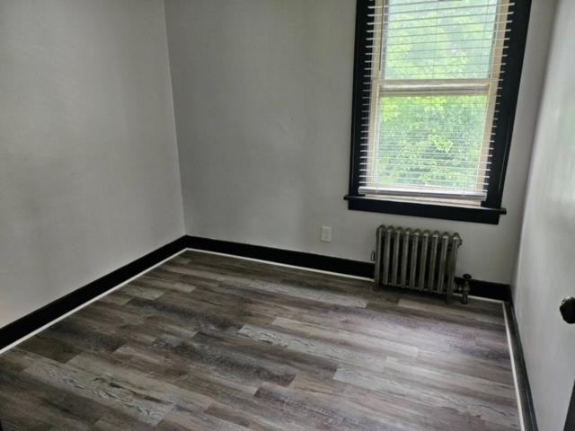 947 Maple Ave - Photo 7 of 10