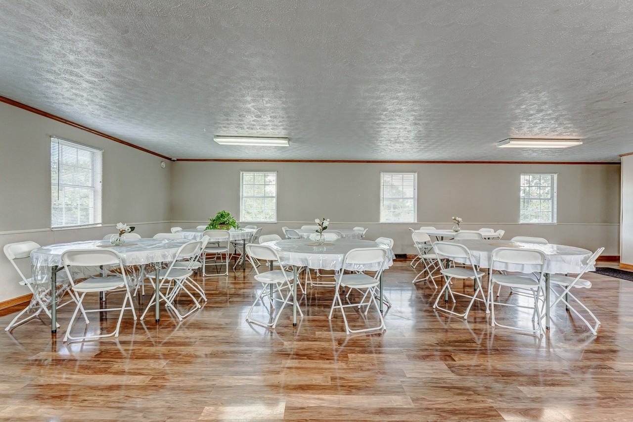 Independence Hill - Photo 2 of 50