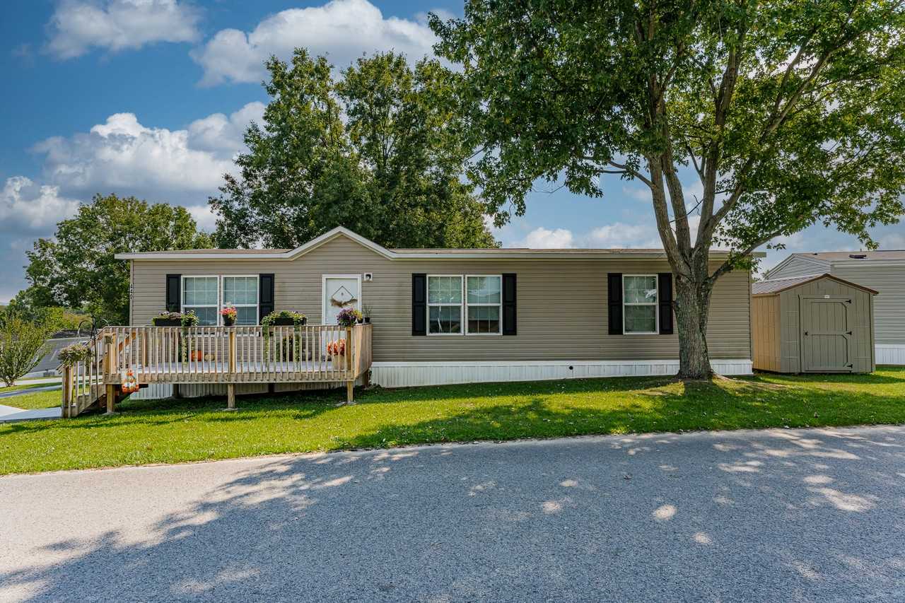 Independence Hill - Photo 3 of 50