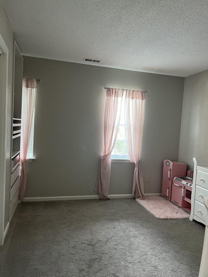 3315 Woodland Park Road - Photo 2 of 10