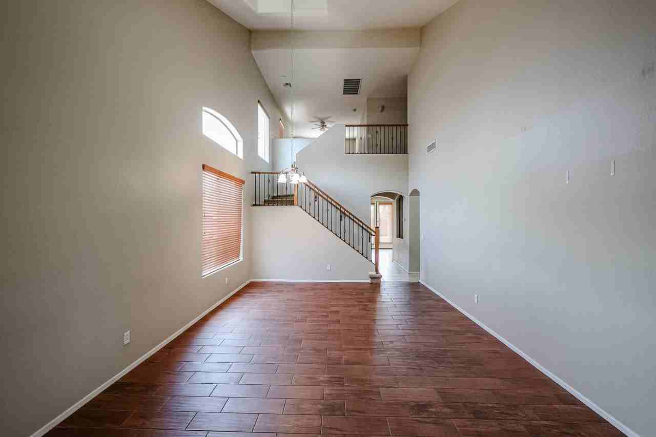 2677 E Boston St - Photo 5 of 46