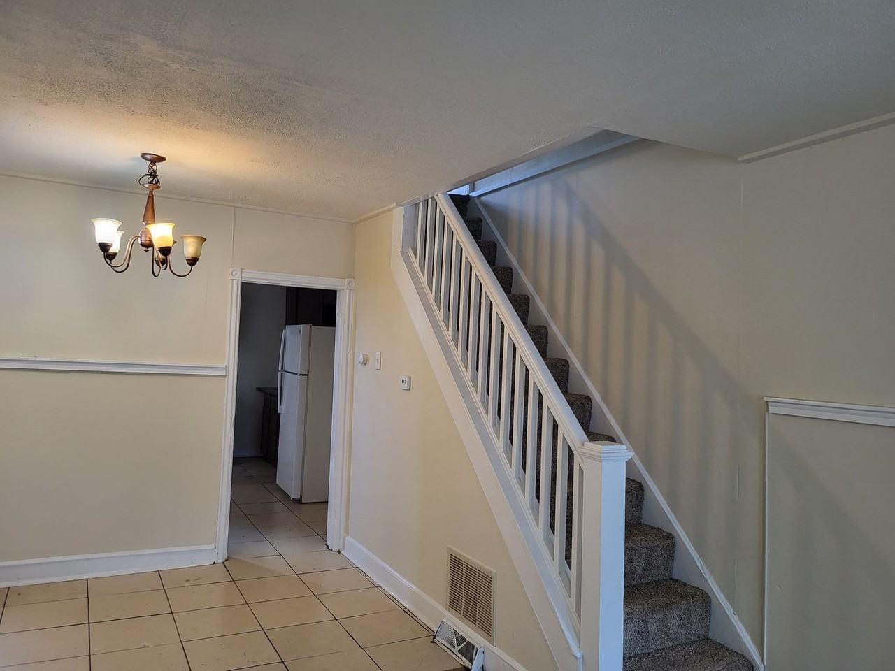 214 5th Ave - Photo 2 of 13