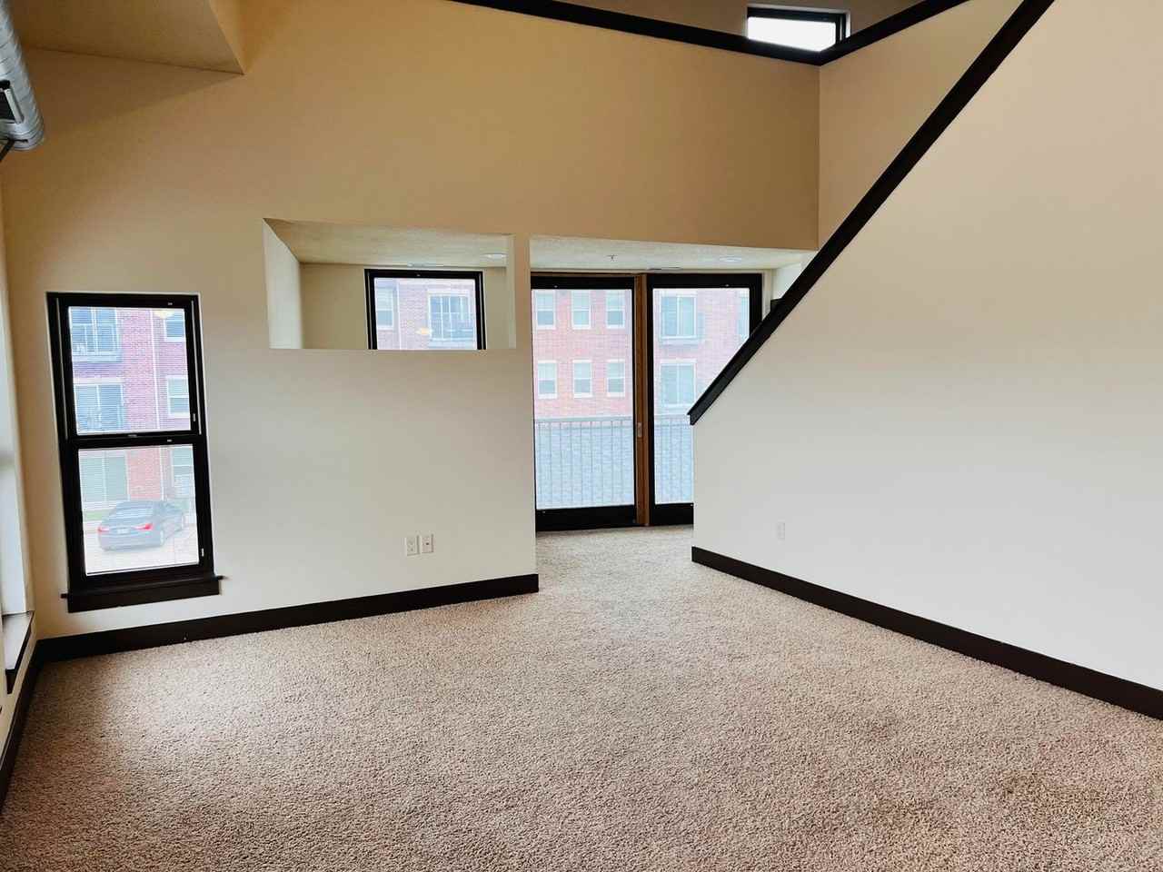 State Street Lofts - Photo 3 of 6