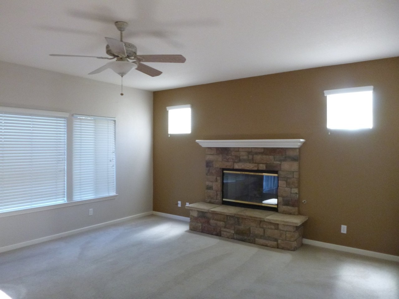 1595 Ravi Ct - Photo 2 of 6