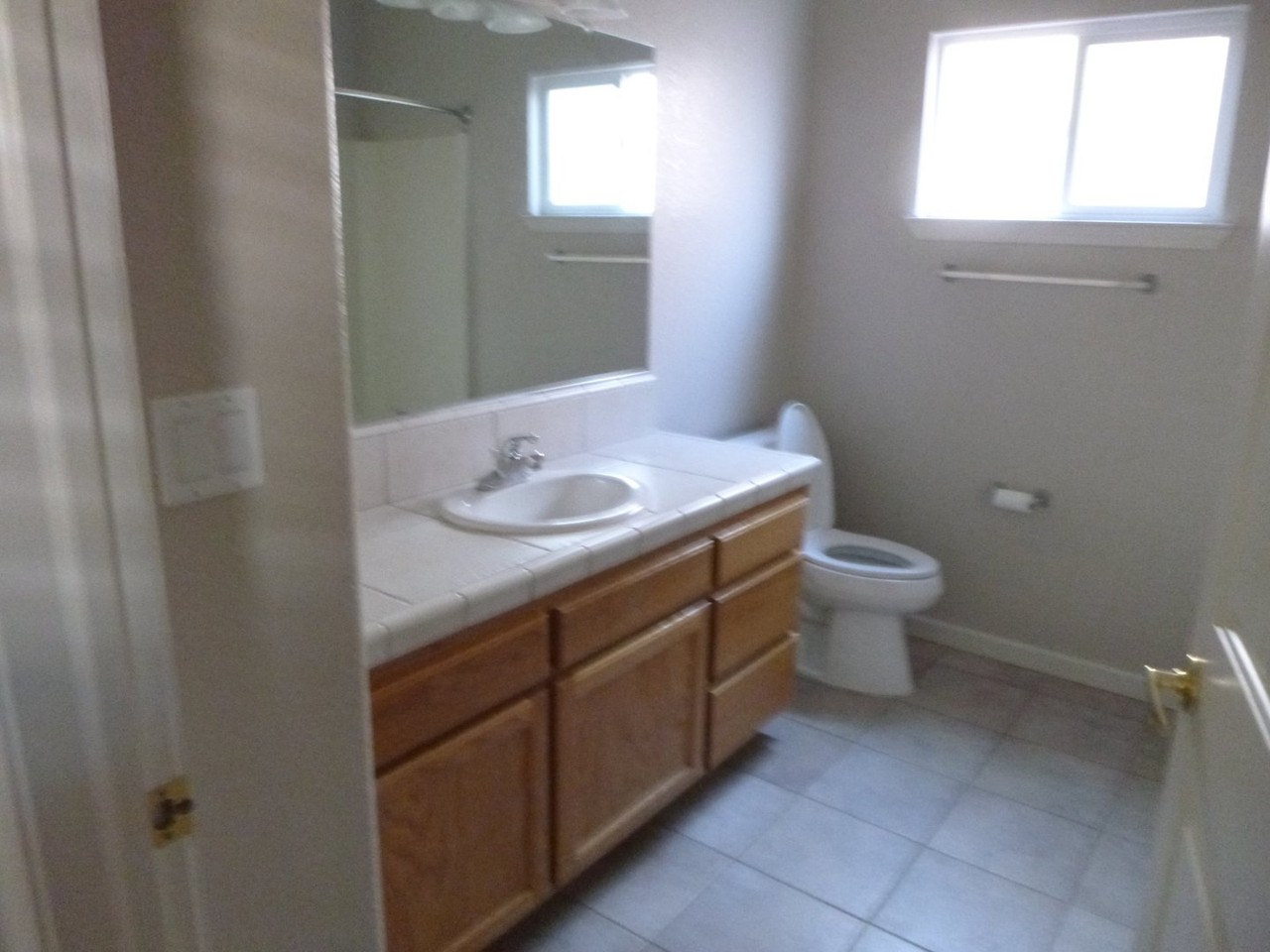 1595 Ravi Ct - Photo 4 of 6