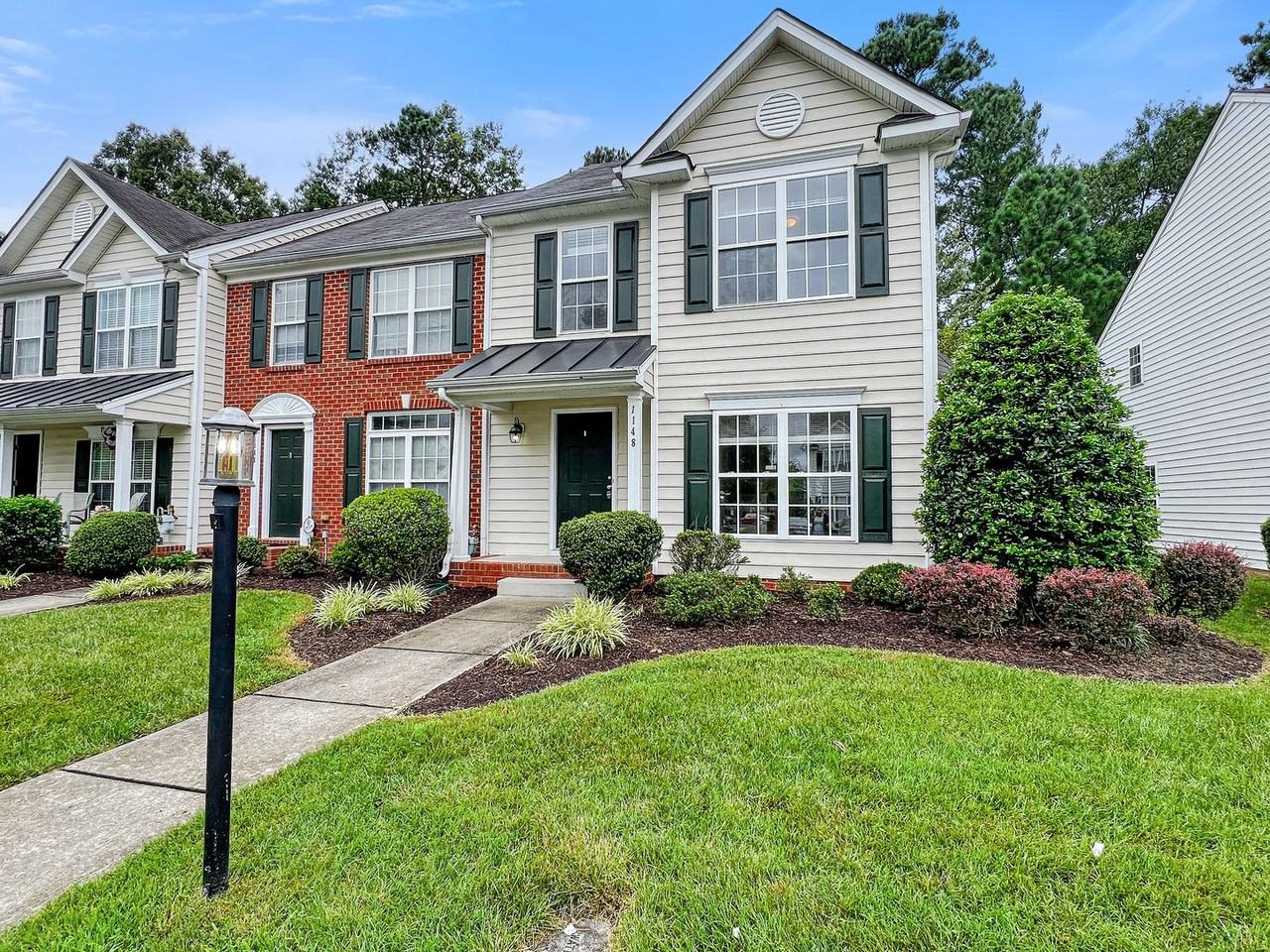 1148 Grand Brook Dr - Photo 2 of 28
