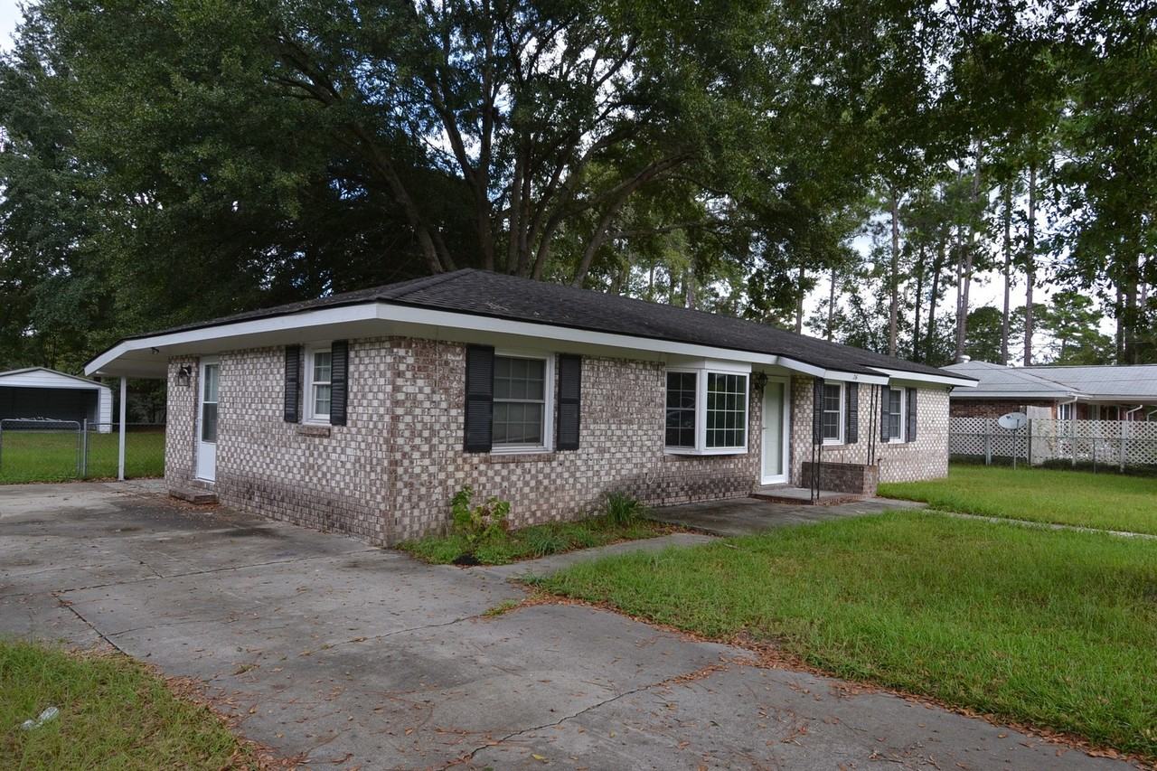 26 Dogwood St - Photo 2 of 16