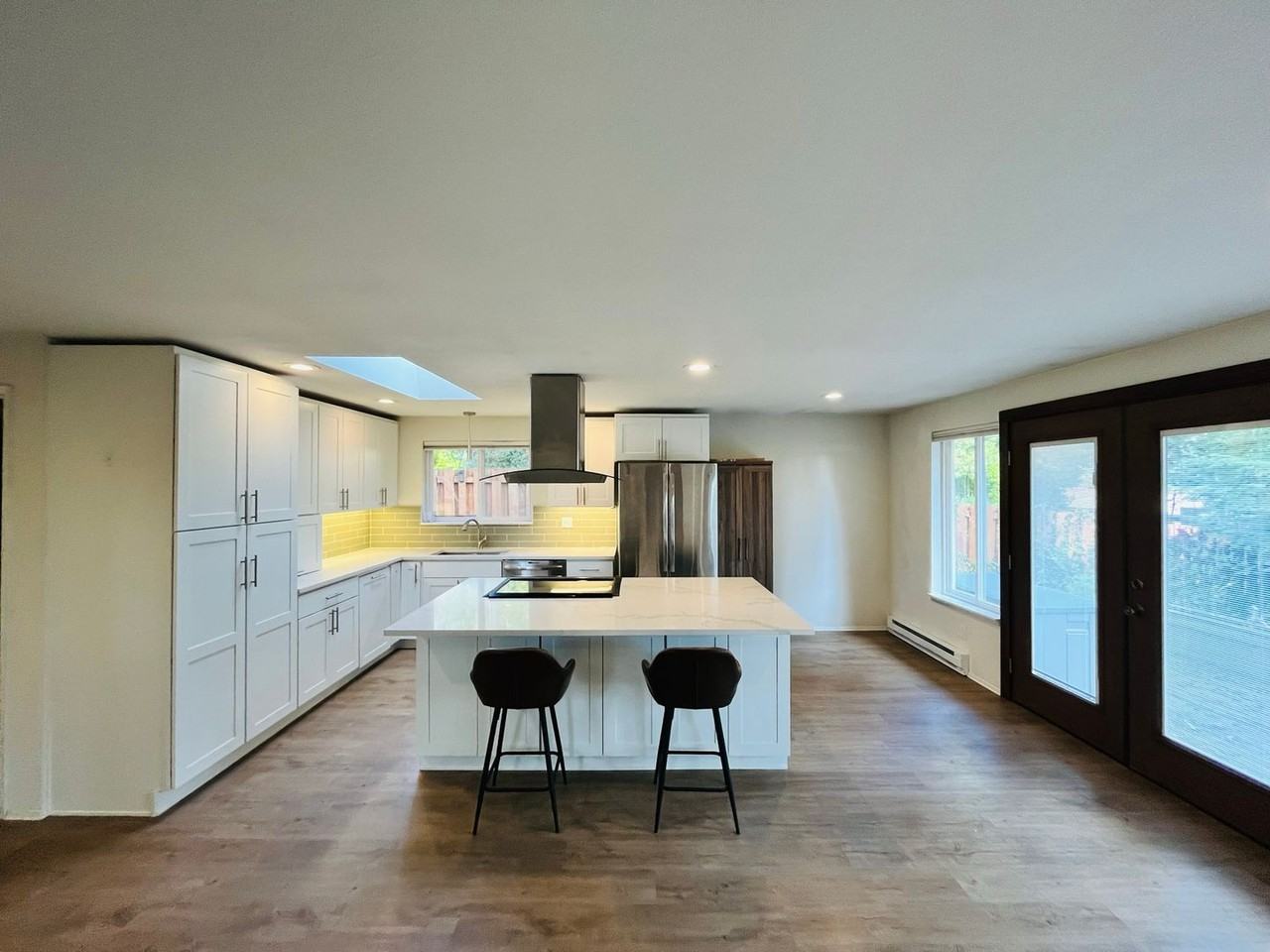 381 Ferncliff Avenue Northeast - Photo 2 of 27