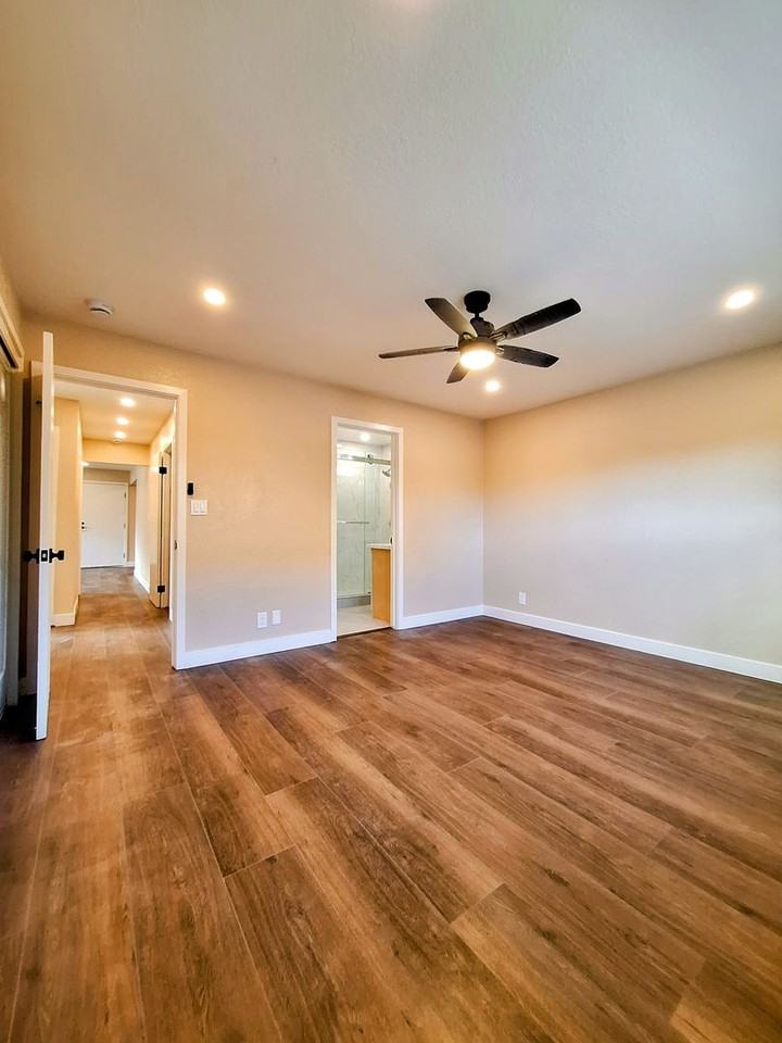 890 Burbank Dr #1 - Photo 3 of 27