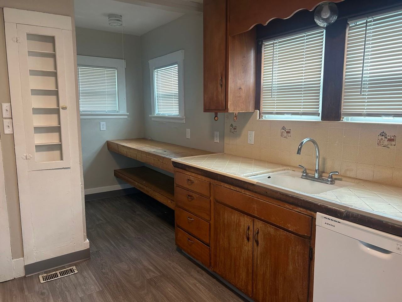 2414 Nevada St - Photo 3 of 12