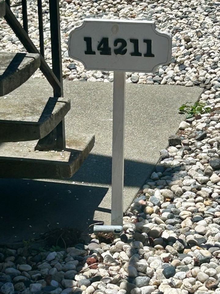 14205 Doolittle Dr - Photo 3 of 18