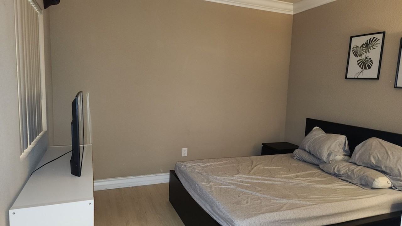 270 East Flamingo Road #133 - Photo 5 of 12