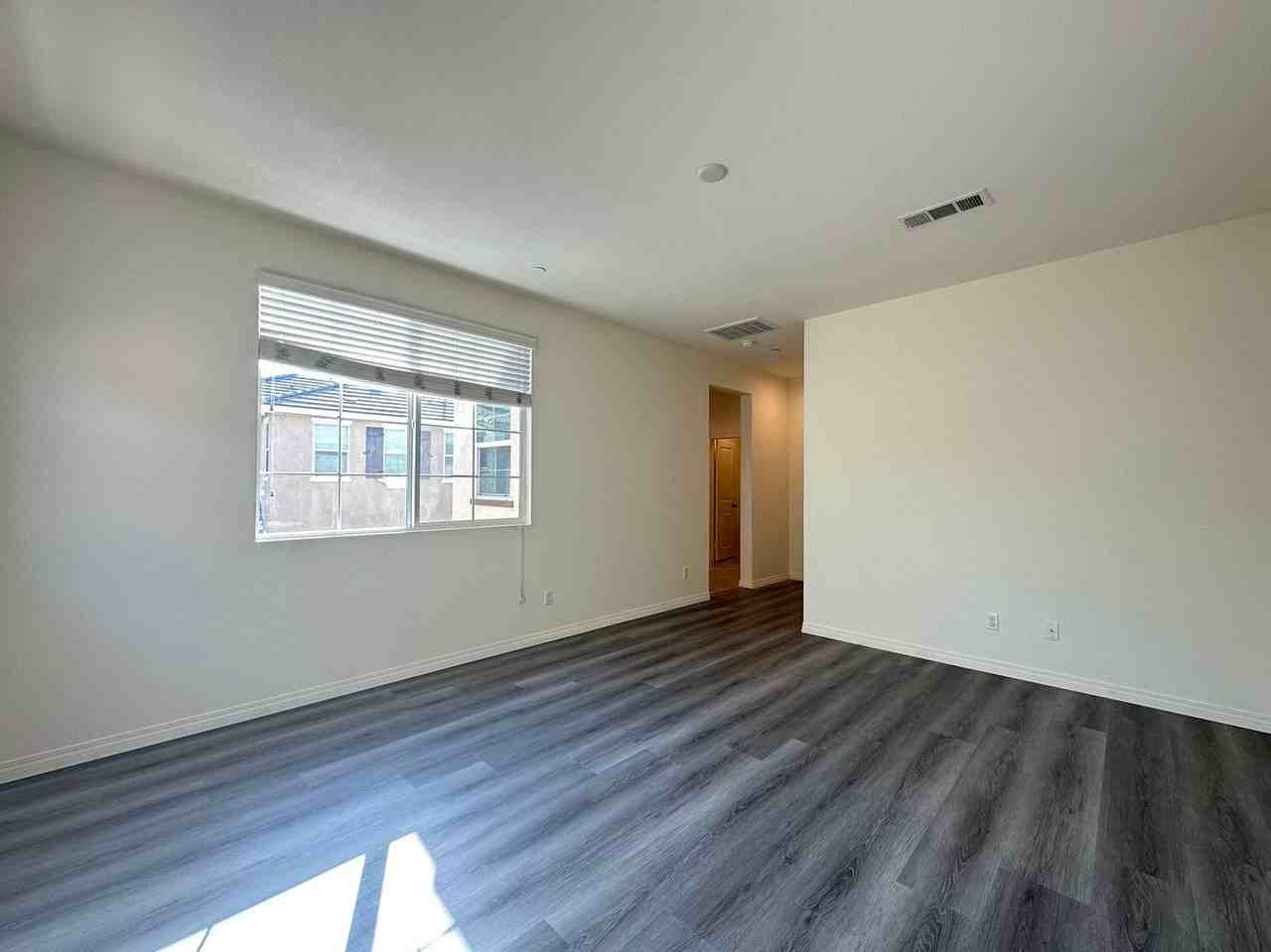 6626 Mogano Dr - Photo 5 of 16