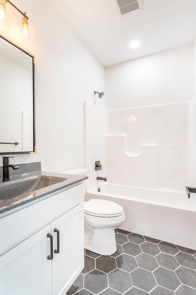 605 W Matthew Trl - Photo 3 of 18