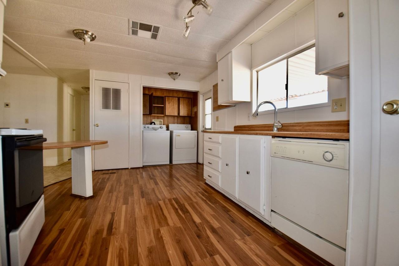 9715 E Edgewood Ave - Photo 3 of 16