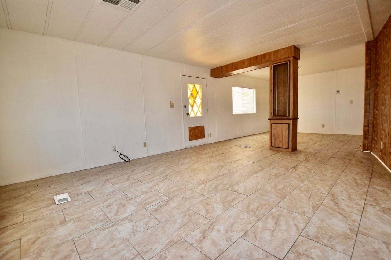 9715 E Edgewood Ave - Photo 6 of 16