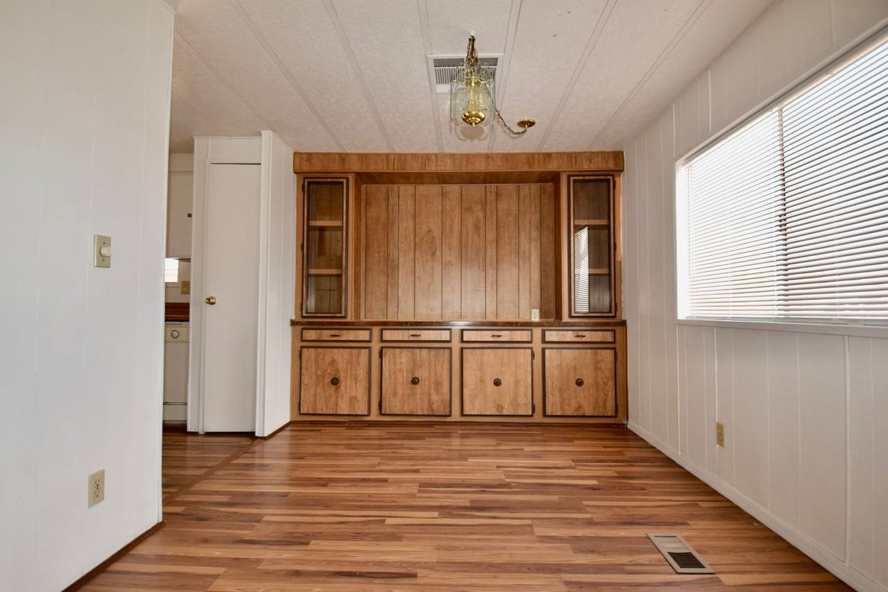9715 E Edgewood Ave - Photo 7 of 16