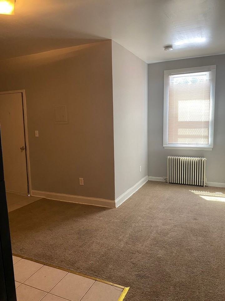 714 N Fremont Ave - Photo 2 of 8