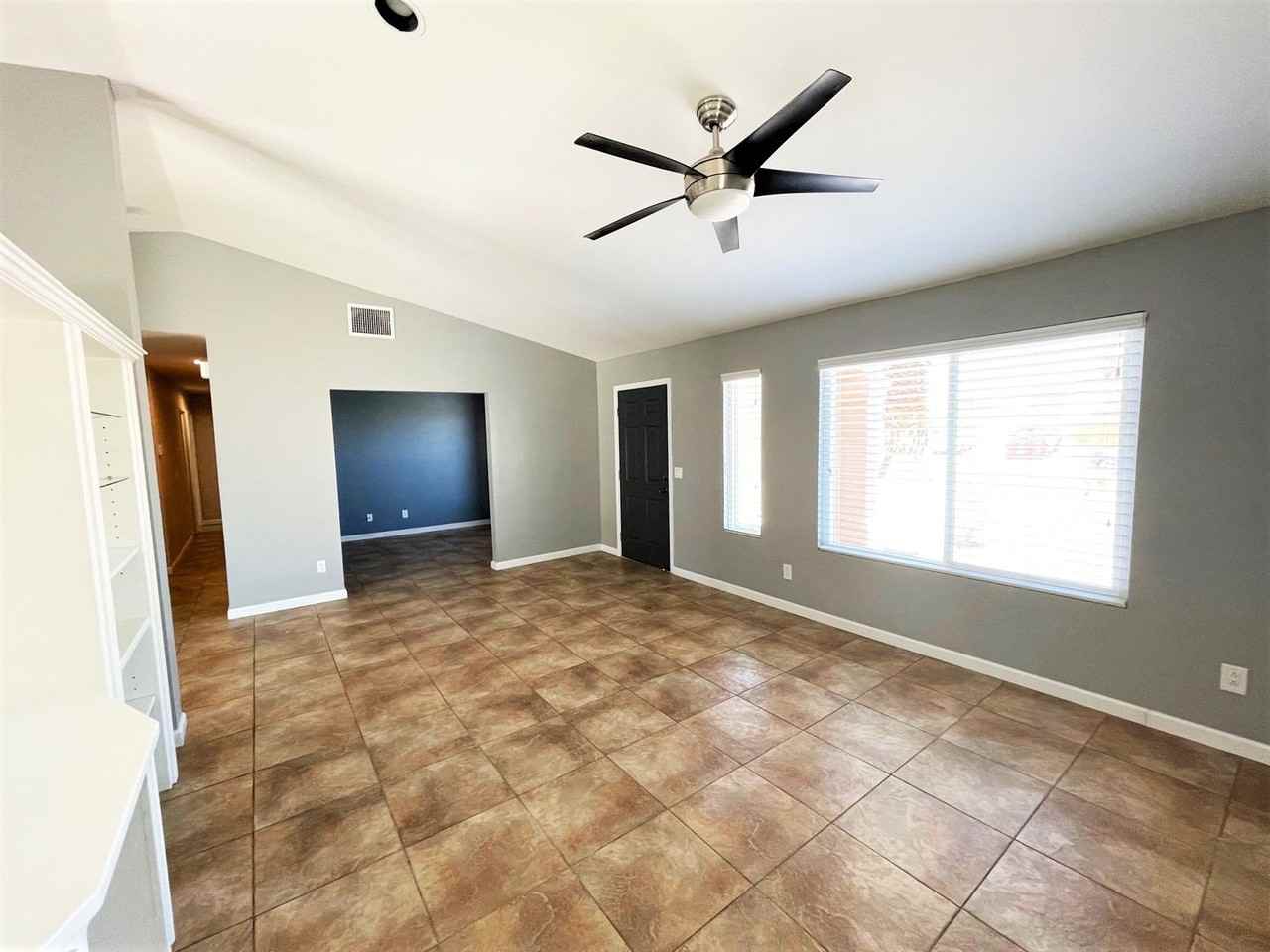 30399 Sterling Rd - Photo 6 of 50