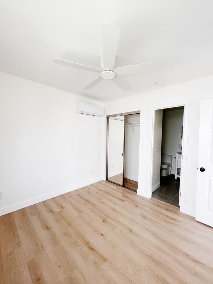 Cherokee - Photo 3 of 22