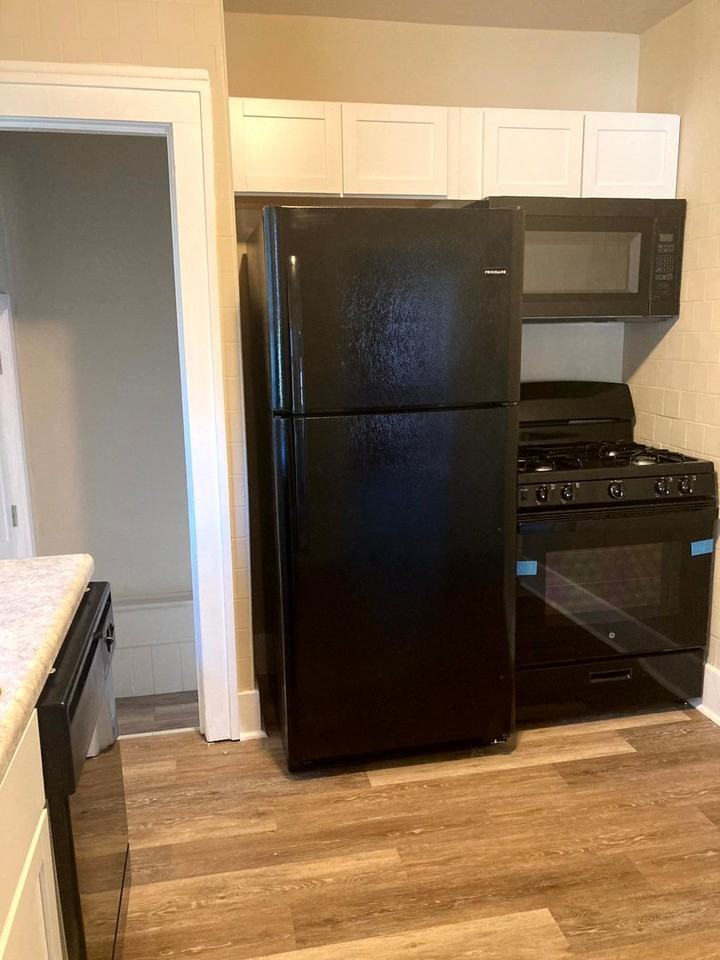 821 Grandview Ave - Photo 3 of 14