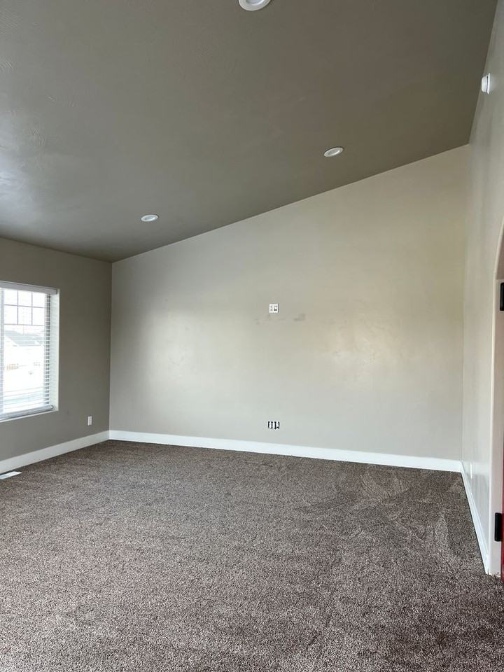 353 Buckskin Ct - Photo 4 of 44